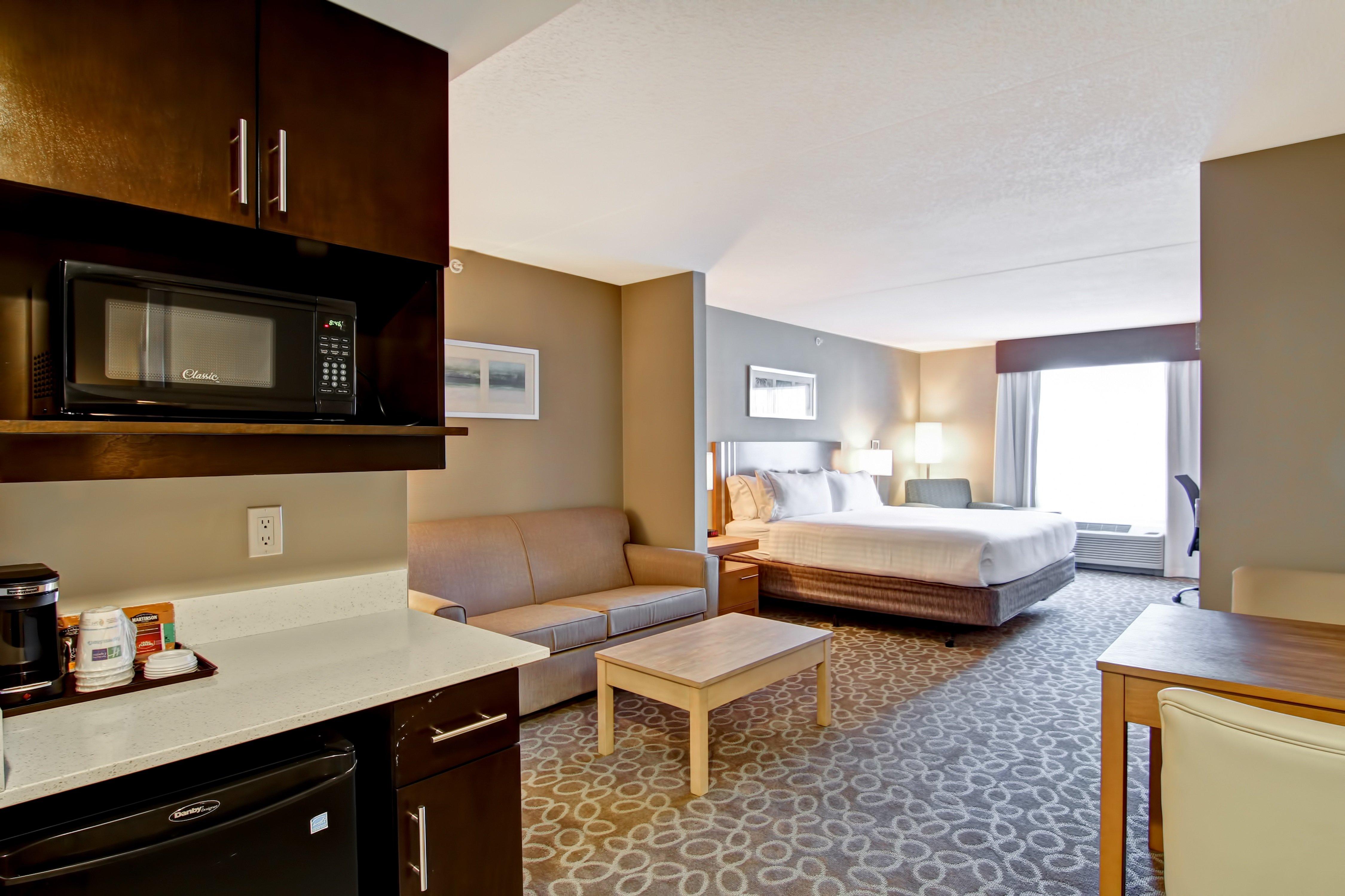Holiday Inn Express & Suites Oshawa Downtown - Toronto Area By Ihg Экстерьер фото