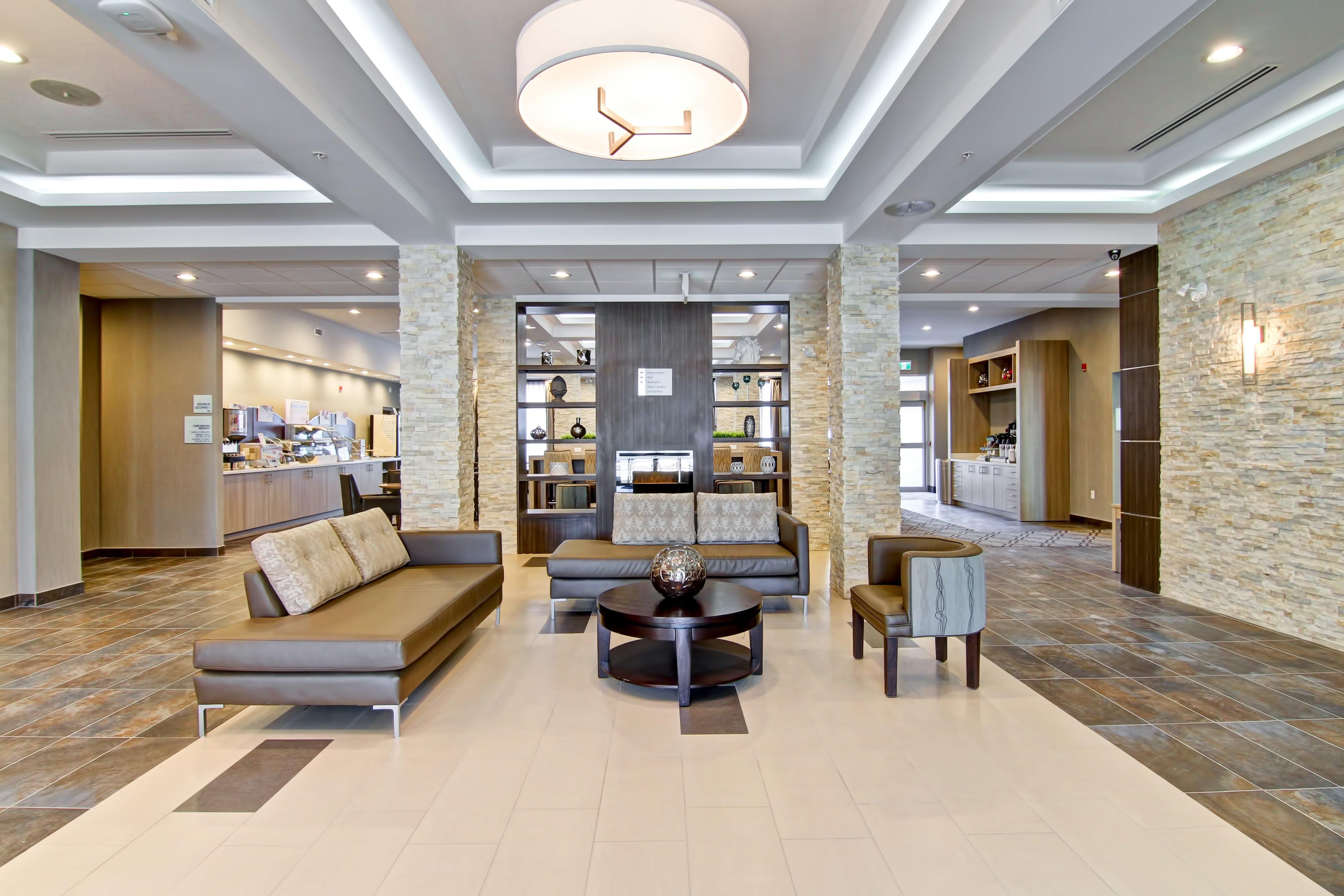 Holiday Inn Express & Suites Oshawa Downtown - Toronto Area By Ihg Экстерьер фото